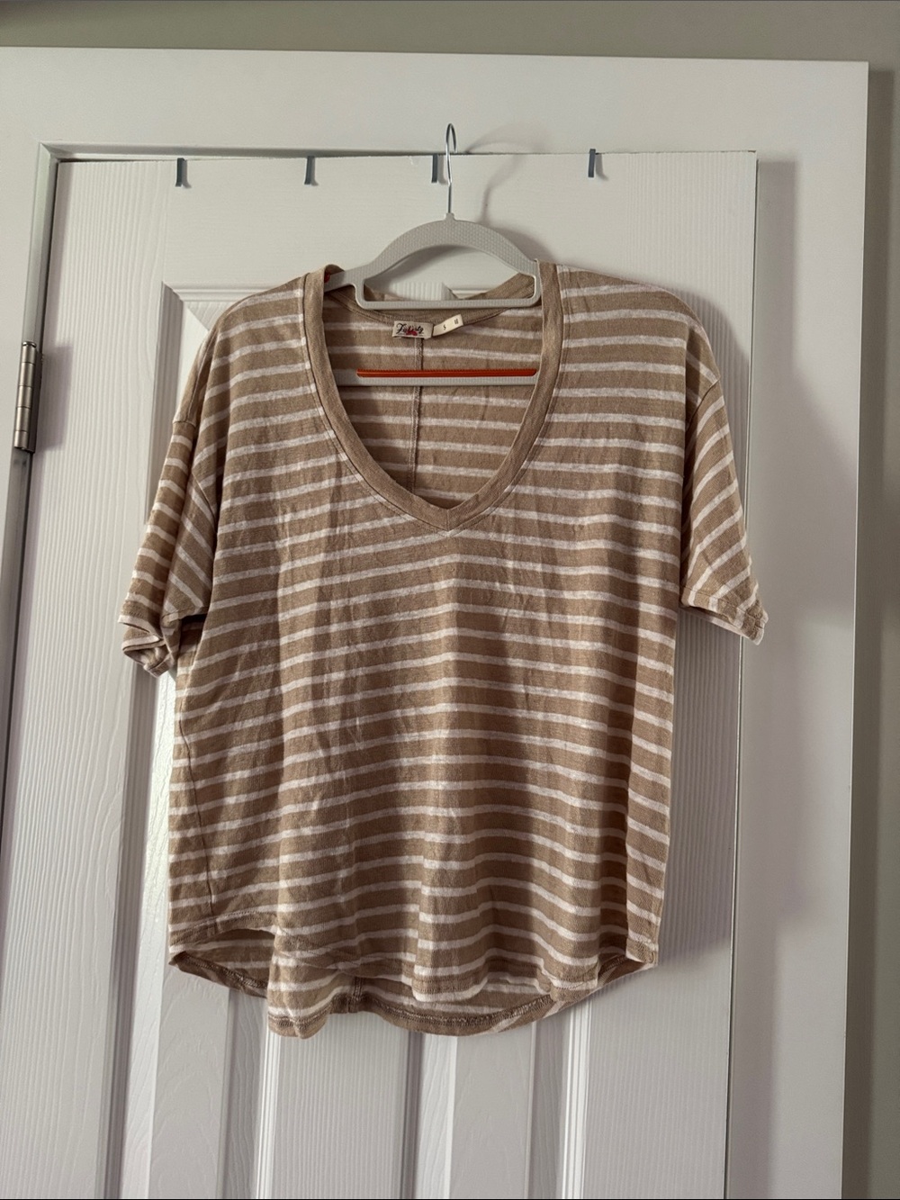 Faherty Neutral Stripe V‑Neck Women’s Top